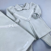 Vestido. Calça e Manta para Bebê - Tricotil - Aurora - Verdinho e Branco