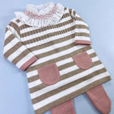 Vestido e Calça - Bruna - Amêndoa.  Rosê e Branco