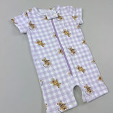 Macacão Zíper - Curto - Algodão Egípcio - Ursa Xadrez Lavanda