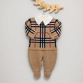 Macacão - Xadrez - Amêndoa; Preto; Branco e Red