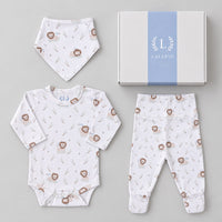 Kit presente para bebê Conjunto Suedine Leãozinho com body, calça e babador bandana