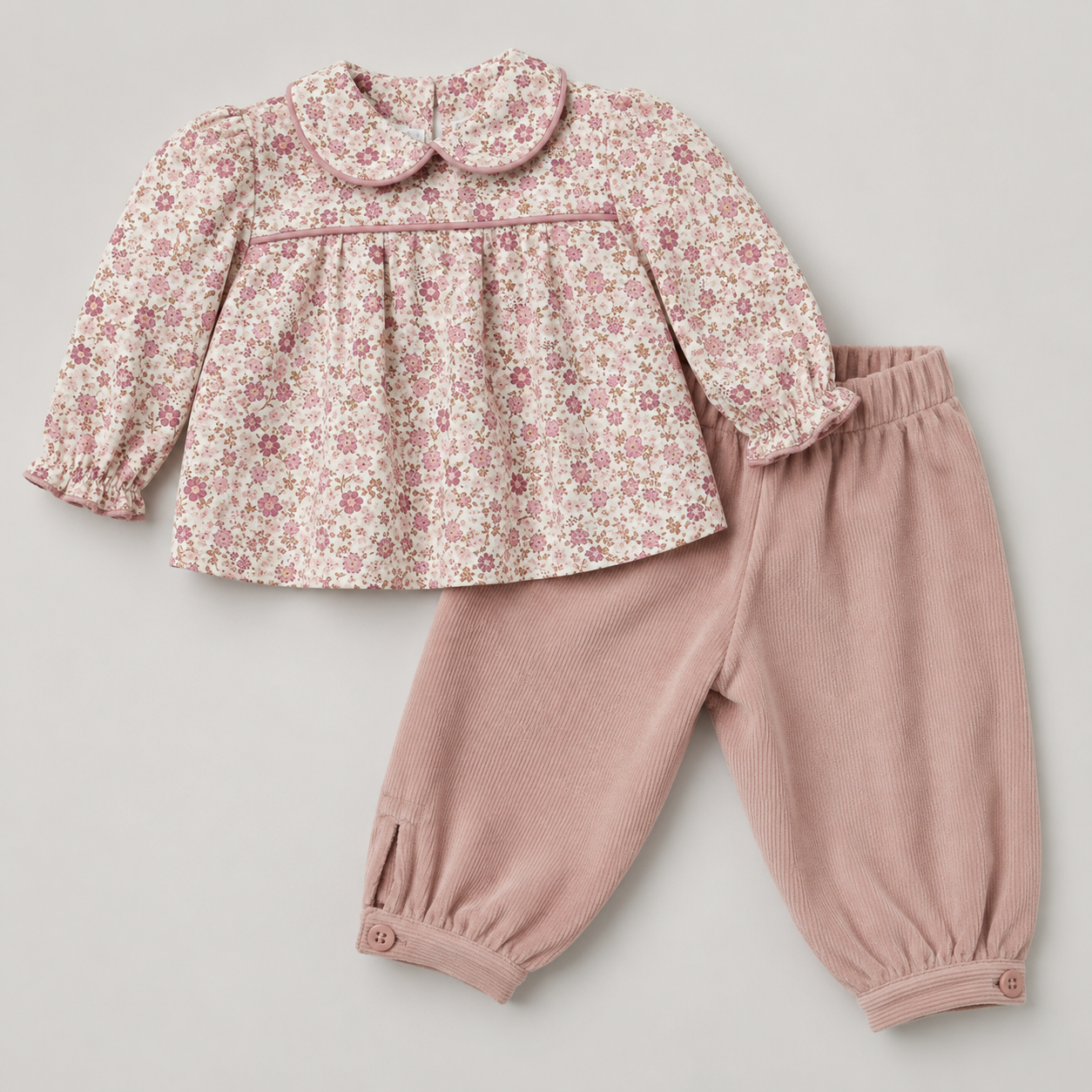 Blusa Bata Liberty com Calça de Veludo Cotelê