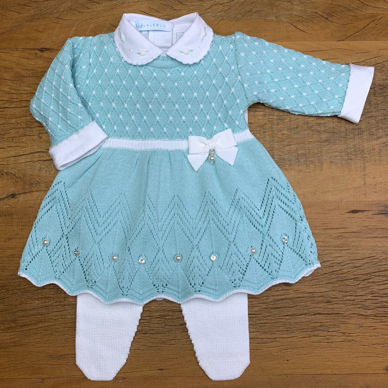 Vestido e Calça - Casinha - Verdinho e Branco com Cristais e Pérolas Swarovski