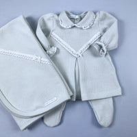 Vestido. Calça e Manta para Bebê - Tricotil - Aurora - Verdinho e Branco