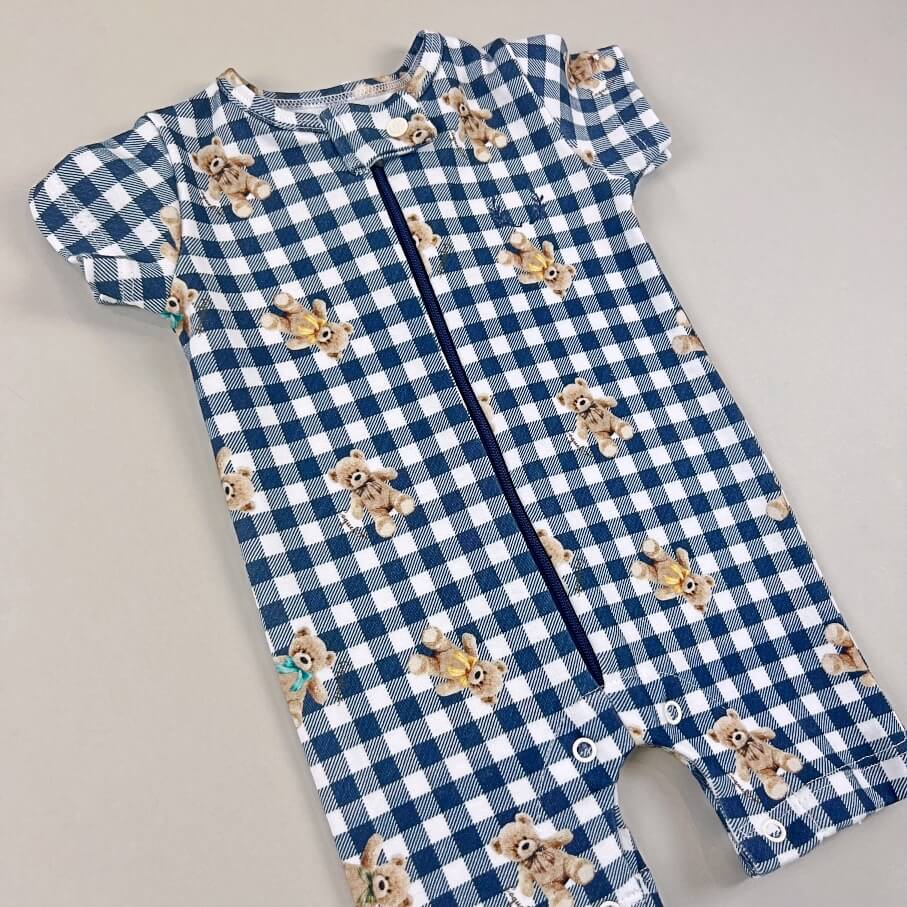 Macacão Zíper - Curto - Algodão Egípcio - Urso Xadrez Marinho